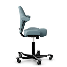 Afbeelding in Gallery-weergave laden, HÅG Capisco 8106 ergonomic saddle office chair
