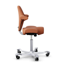 Afbeelding in Gallery-weergave laden, HÅG Capisco 8106 ergonomic saddle office chair
